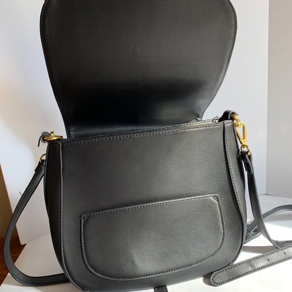 Adrienne Vittadini Crossbody Handbag Black Leather Purse 30182 - Picture 4 of 12